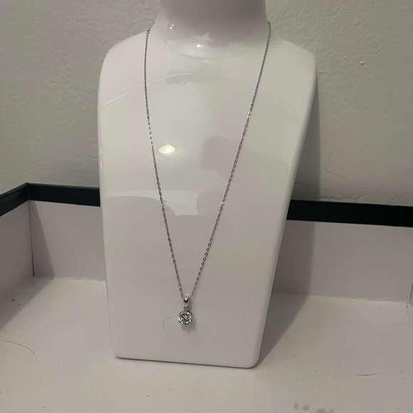 BEAUTIFUL S925 SILVER MOISSANITE NECKLACE‼️ - Picture 3 of 14